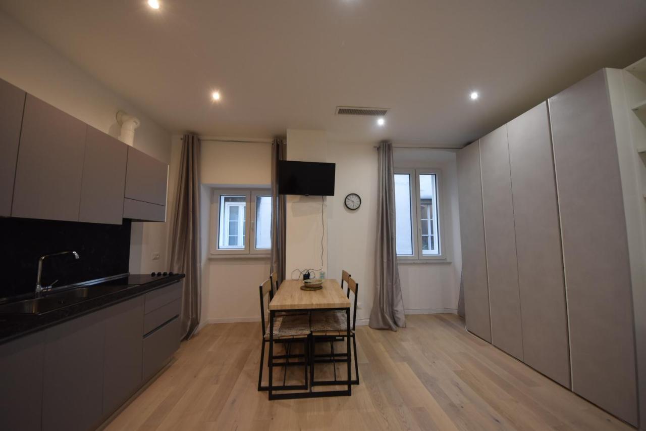 Via Battisti 13 Apartment ตรีเอสเต ภายนอก รูปภาพ
