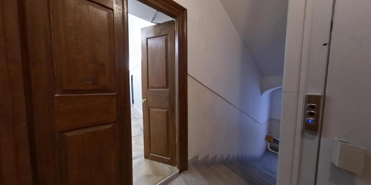 Via Battisti 13 Apartment ตรีเอสเต ภายนอก รูปภาพ